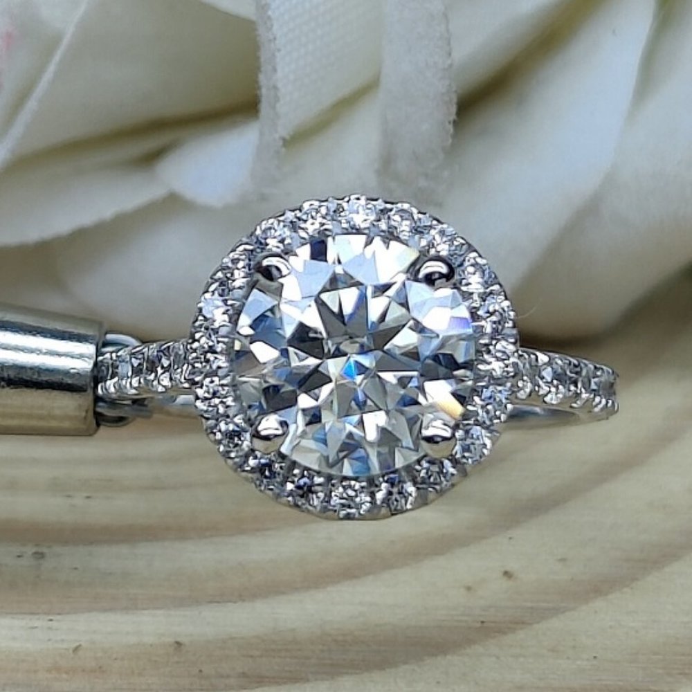 8MM Brilliant Cut Round Moissanite Halo Ring SIze 5